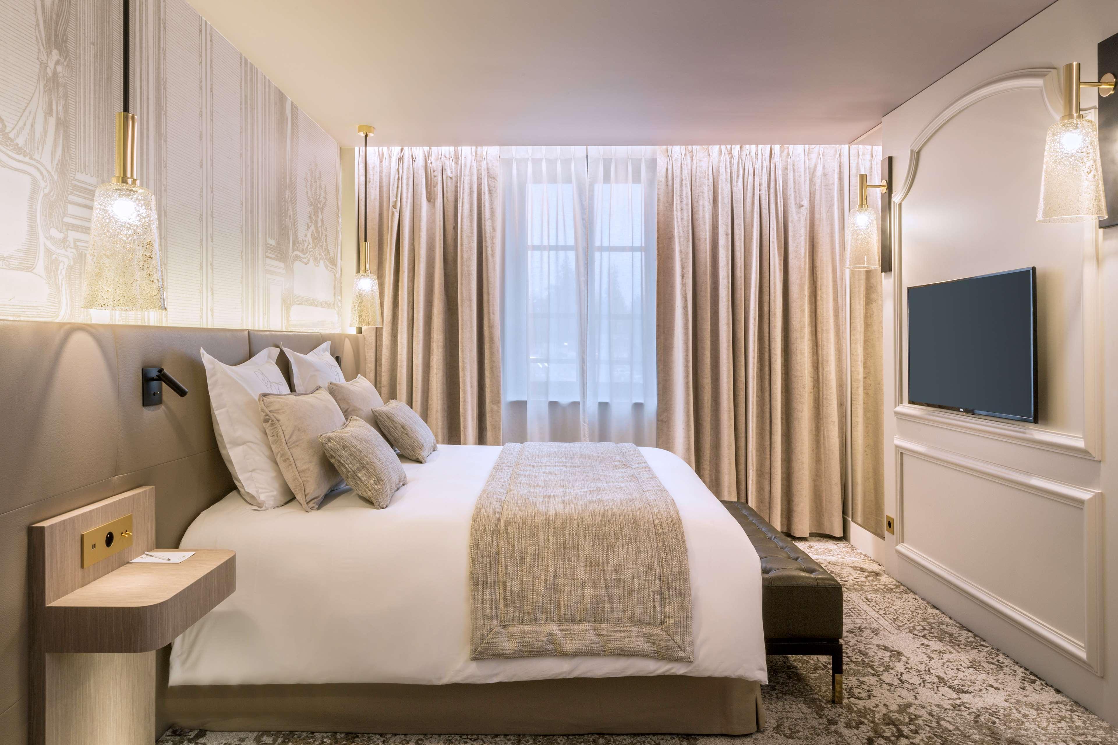 Hotel & Spa Les Sept Fontaines Best Western Premier トゥールニュ エクステリア 写真