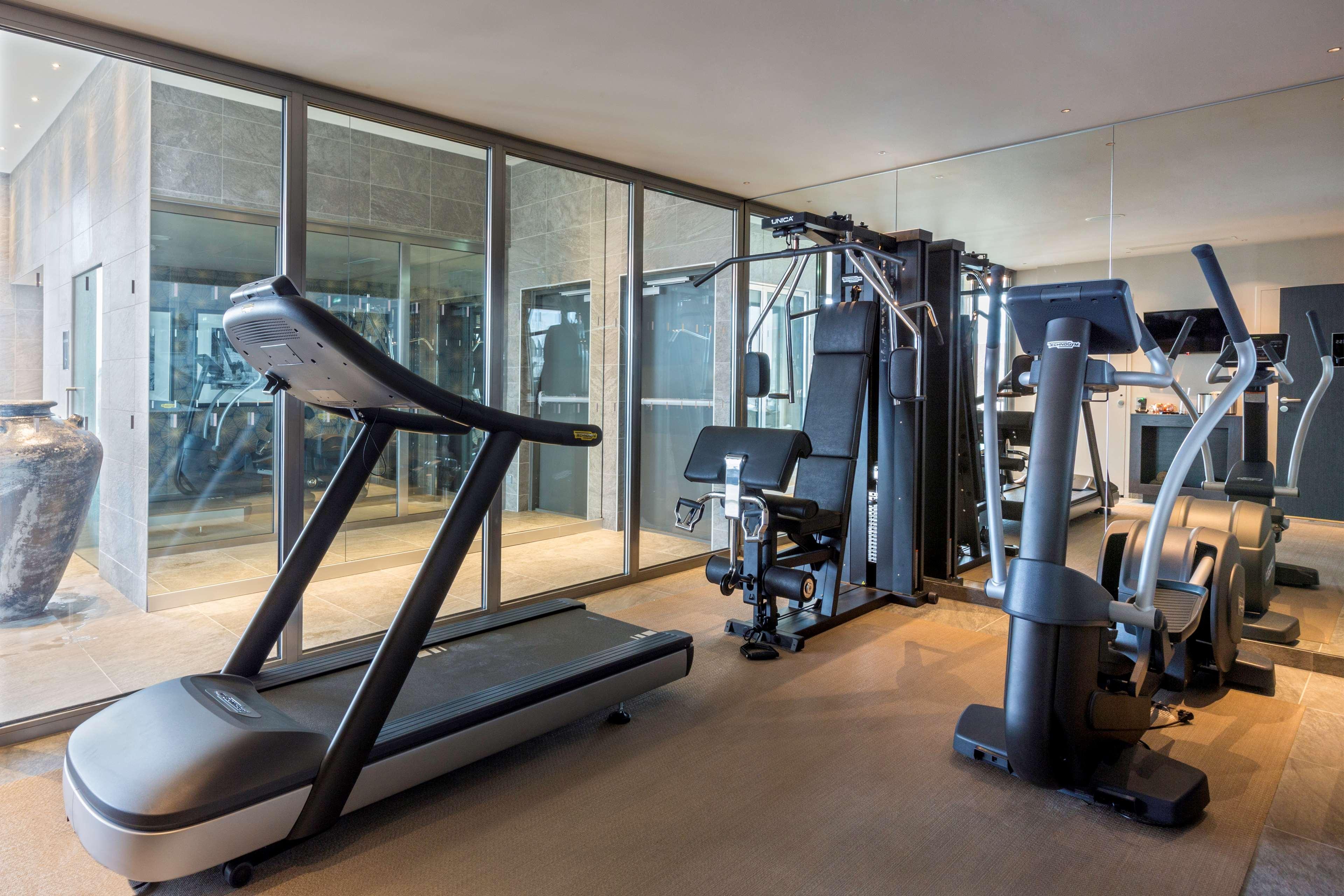 Hotel & Spa Les Sept Fontaines Best Western Premier トゥールニュ エクステリア 写真