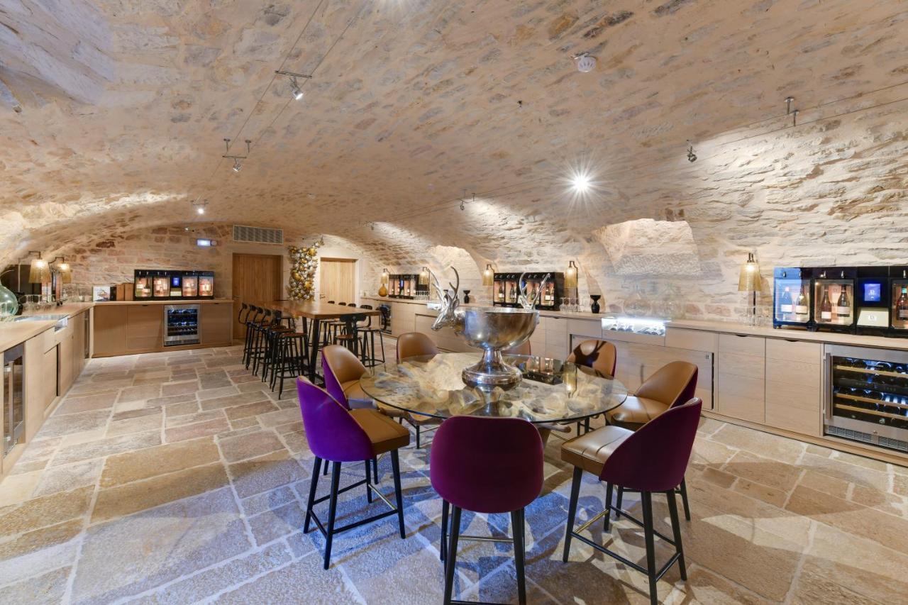 Hotel & Spa Les Sept Fontaines Best Western Premier トゥールニュ エクステリア 写真
